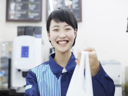 ローソン　那覇久茂地三丁目店