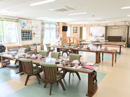 デイサービス/サービス付き高齢者住宅　みらい 医療・介護・福祉・保育